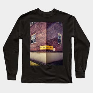 Long Island City Building Queens New York City Long Sleeve T-Shirt